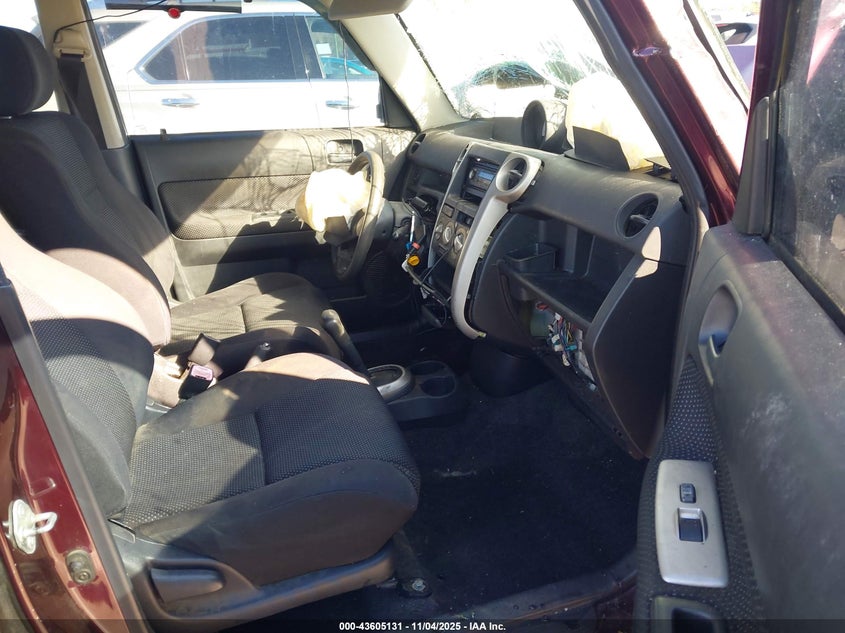 JTLKT324550214642 2005 SCION XB photo no. 5