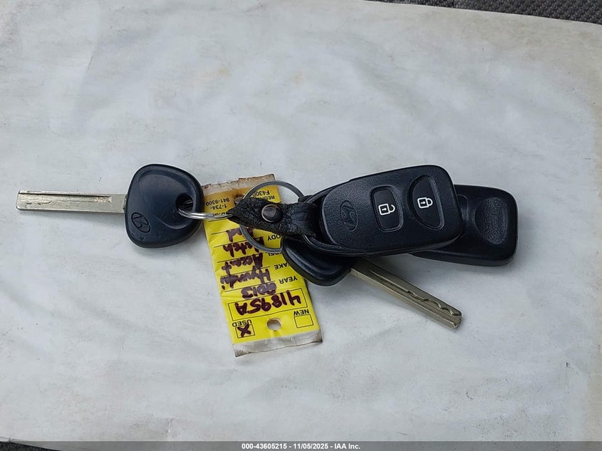 2013 HYUNDAI ACCENT GS - KMHCT5AE1DU061105