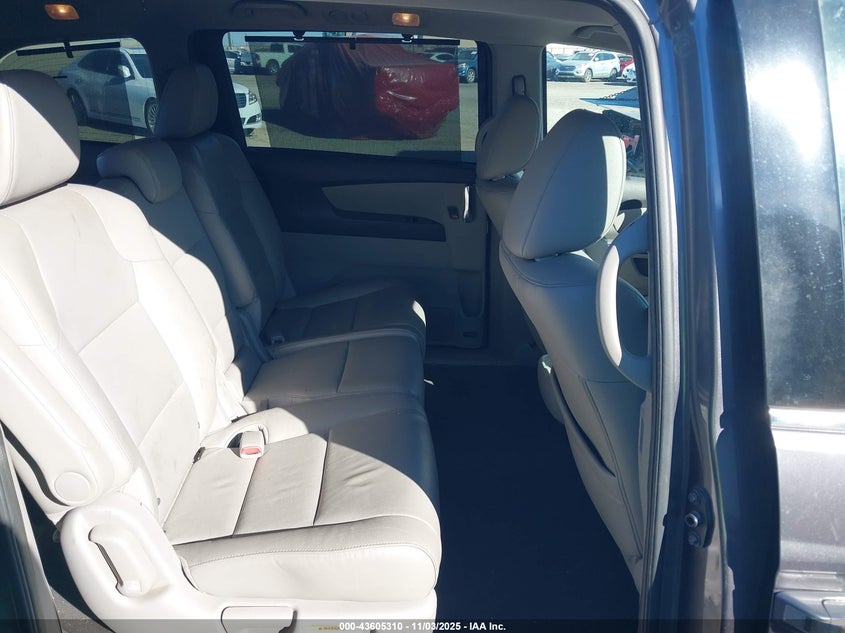 2015 HONDA ODYSSEY TOURING/TOURING ELITE - 5FNRL5H90FB070154