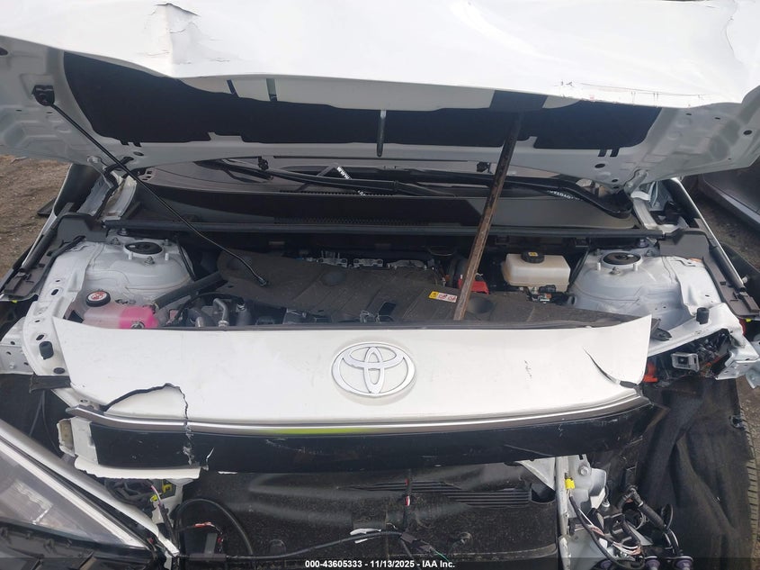 2024 Toyota Bz4X Xle VIN: JTMABACA1RA078061 Lot: 43605333