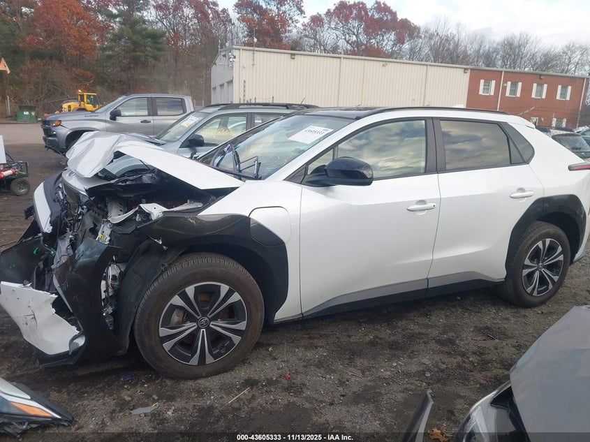 2024 Toyota Bz4X Xle VIN: JTMABACA1RA078061 Lot: 43605333