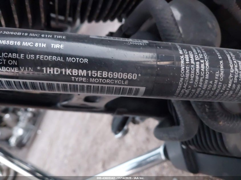 2014 HARLEY-DAVIDSON FLHX STREET GLIDE - 1HD1KBM15EB690660