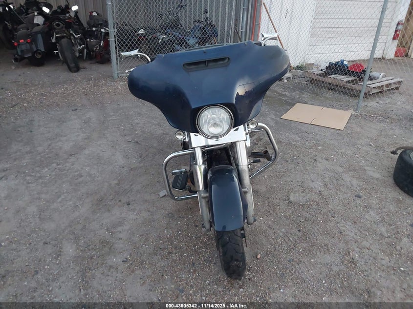 2014 HARLEY-DAVIDSON FLHX STREET GLIDE - 1HD1KBM15EB690660