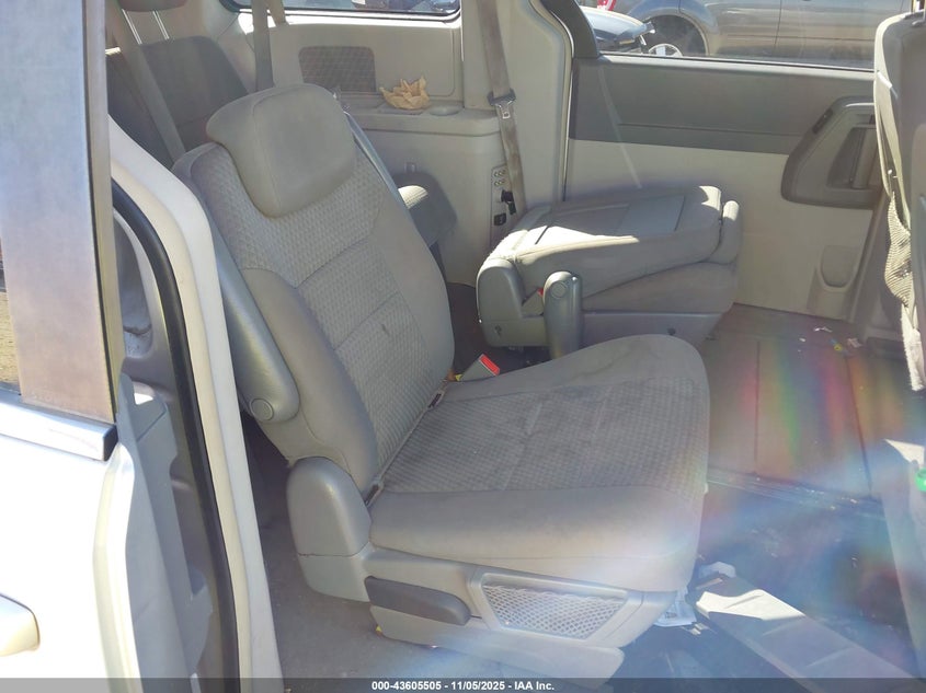 2A4RR5D11AR442560 2010 CHRYSLER TOWN & COUNTRY photo no. 8