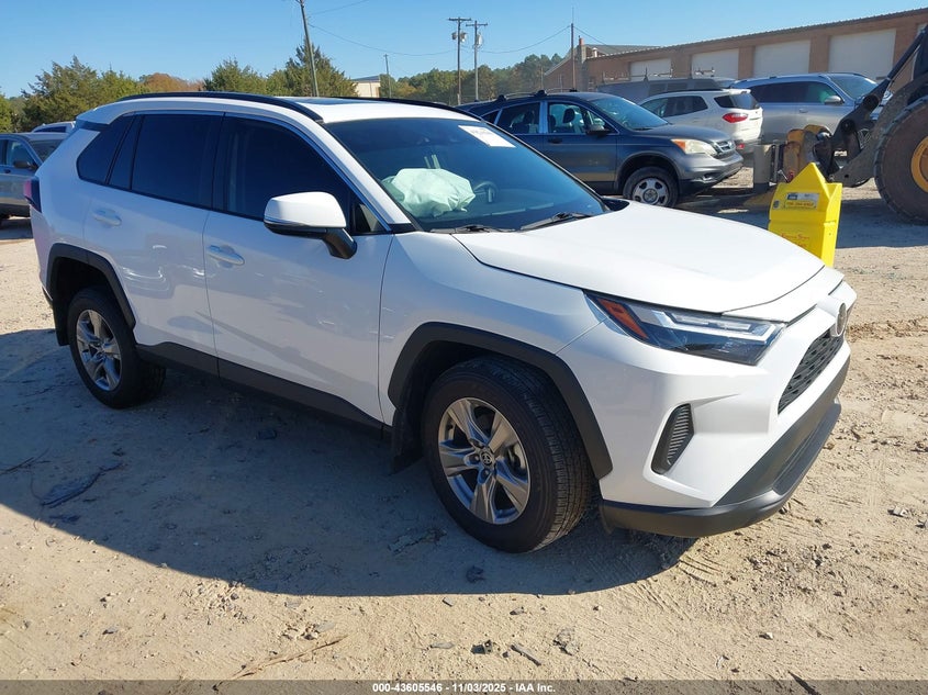 TOYOTA RAV4 XLE