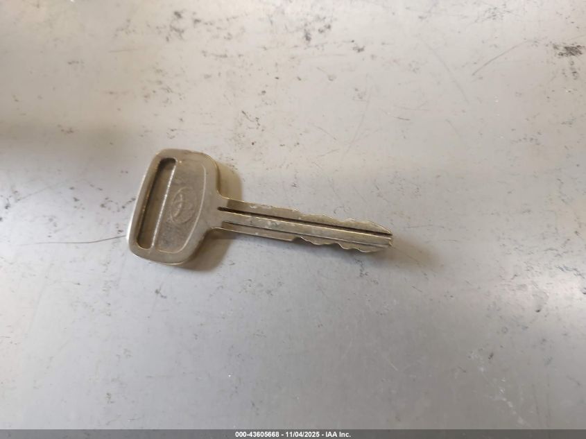 2002 Toyota Tacoma VIN: 5TENL42N12Z080151 Lot: 43605668