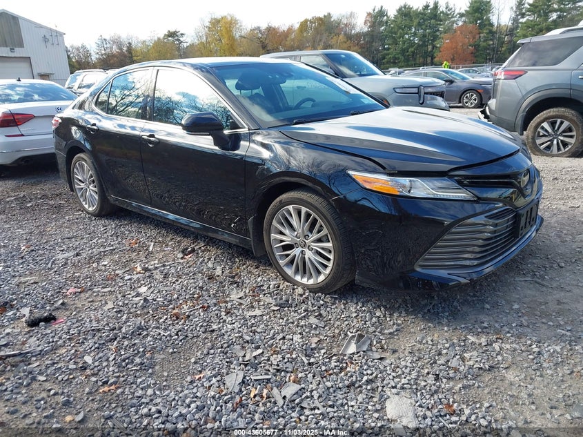 TOYOTA CAMRY XLE AWD
