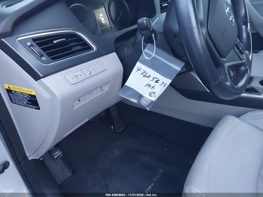 5NPE34AF1FH221240 2015 HYUNDAI SONATA photo no. 17