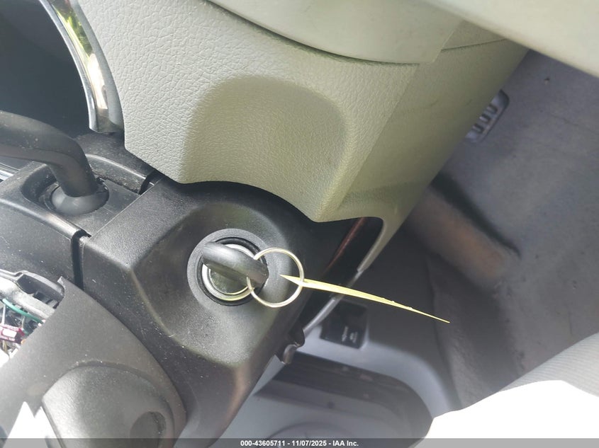 2006 Ford Mustang V6 VIN: 1ZVFT80N365231740 Lot: 43605711