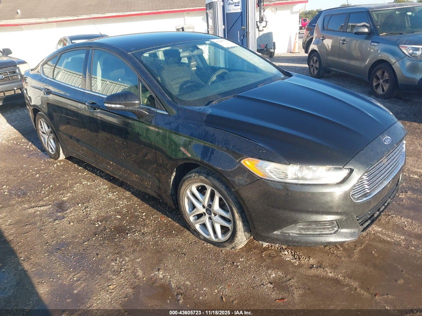 FORD FUSION SE