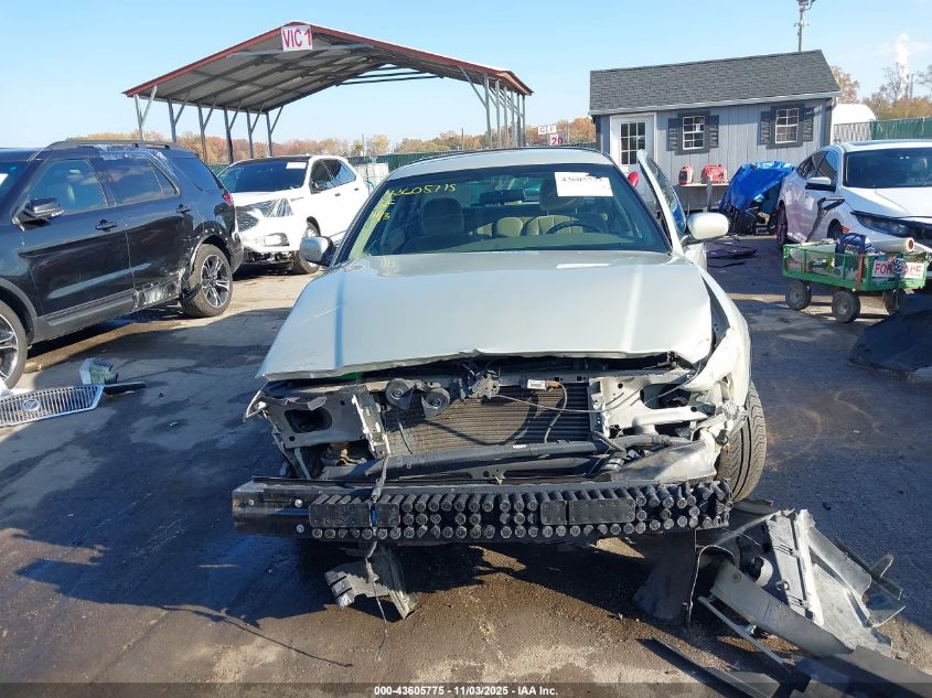 2004 Mercury Grand Marquis Gs VIN: 2MEFM74W24X622627 Lot: 43605775