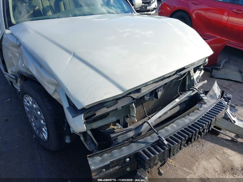 2004 Mercury Grand Marquis Gs VIN: 2MEFM74W24X622627 Lot: 43605775