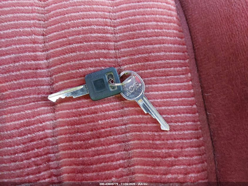 1994 Chevrolet Suburban K1500 VIN: 1GNFK16K3R1405481 Lot: 43605779