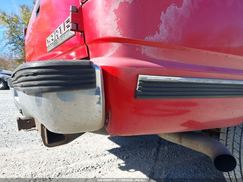 1994 Chevrolet Suburban K1500 VIN: 1GNFK16K3R1405481 Lot: 43605779