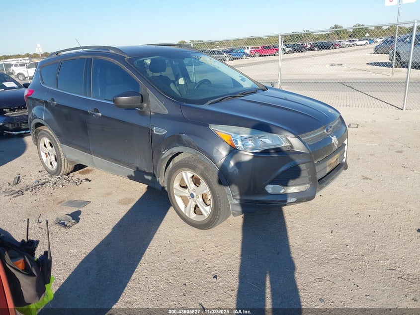 FORD ESCAPE SE