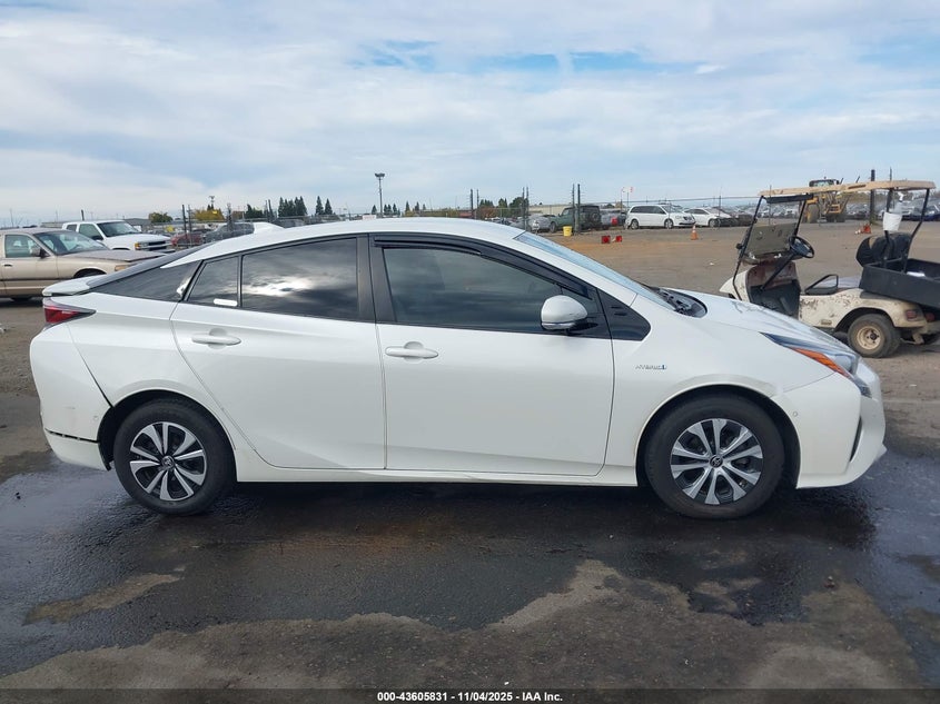 JTDKBRFU4H3041775 2017 TOYOTA PRIUS photo no. 13