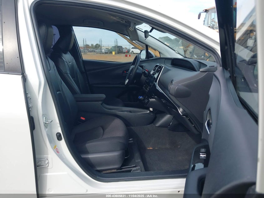 JTDKBRFU4H3041775 2017 TOYOTA PRIUS photo no. 5