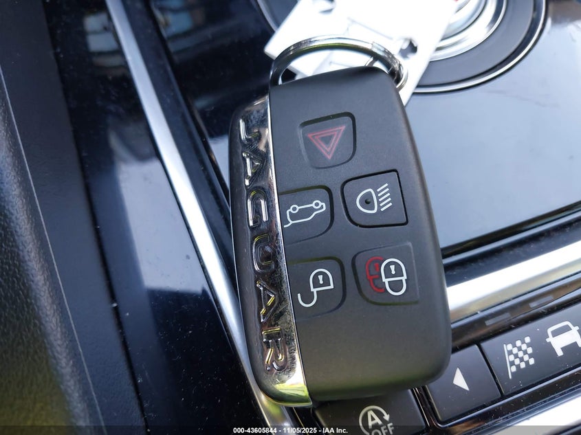 2018 Jaguar F-Pace 30T Premium VIN: SADCJ2GX3JA236229 Lot: 43605844