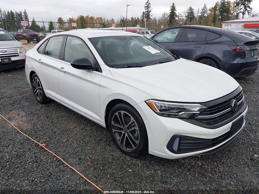 VOLKSWAGEN JETTA 1.5T SPORT