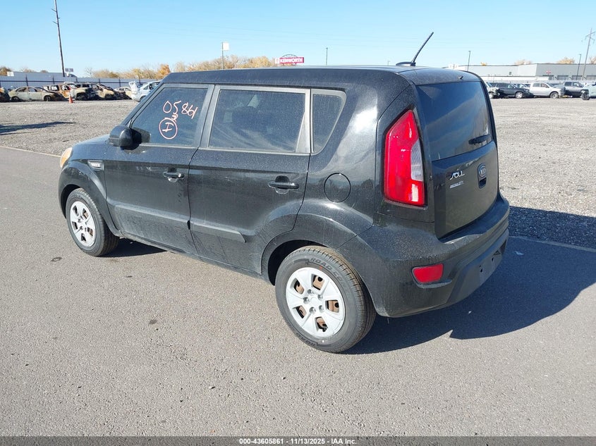 Vin: kndjt2a5xc7747697, lot: 44100963, kia soul 20123