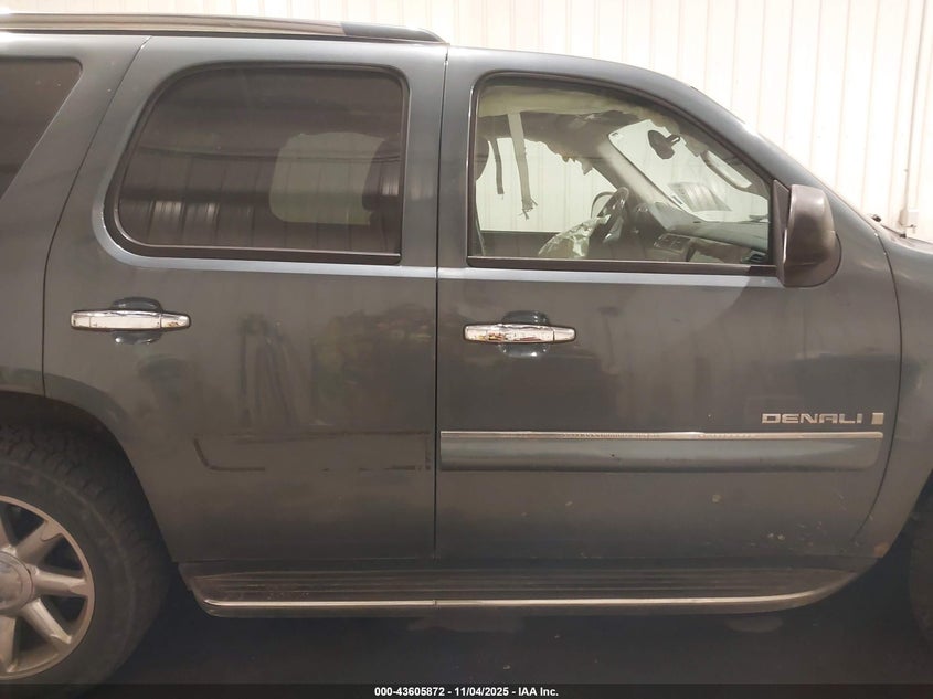 2007 GMC Yukon Denali VIN: 1GKFK63887J373708 Lot: 43605872