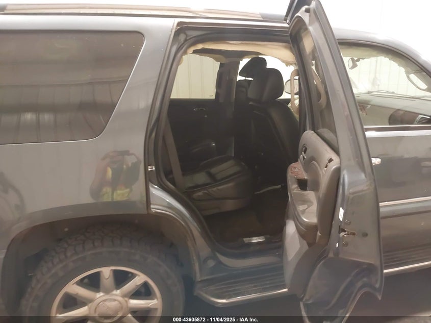 2007 GMC Yukon Denali VIN: 1GKFK63887J373708 Lot: 43605872