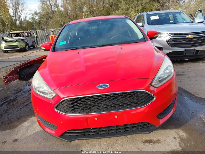 2015 FORD FOCUS SE - 1FADP3K25FL233205