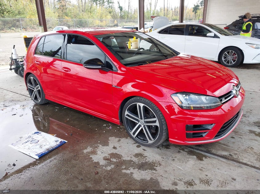 VOLKSWAGEN GOLF R 4-DOOR