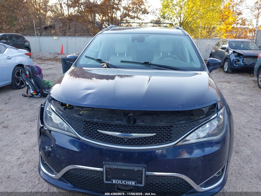 2018 Chrysler Pacifica Touring L Plus VIN: 2C4RC1EG1JR112596 Lot: 43605978