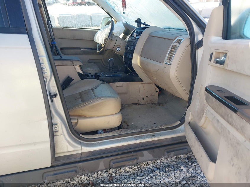 1FMCU94168KA16790 2008 FORD ESCAPE photo no. 5