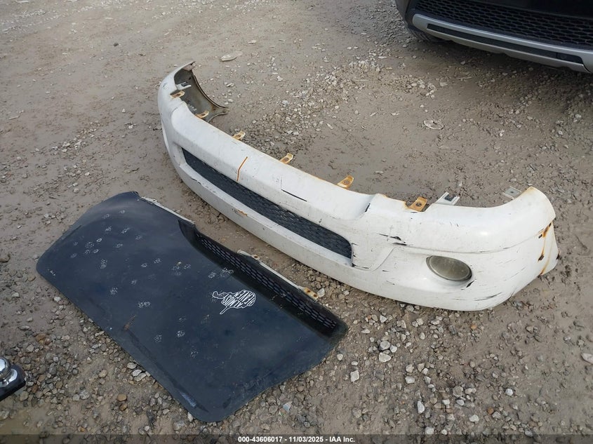 2003 Toyota Sequoia Sr5 V8 VIN: 5TDBT44A23S143544 Lot: 43606017