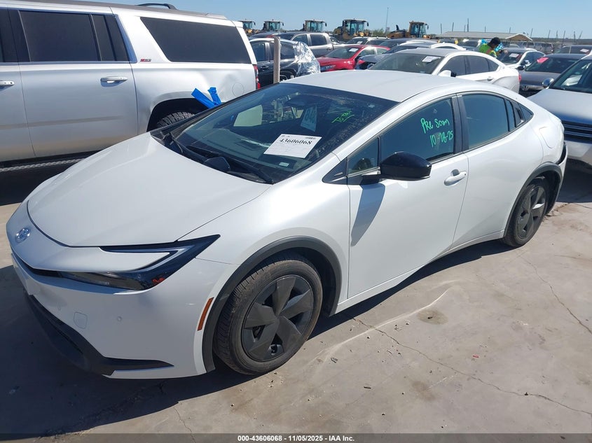 JTDACAAU5S3051031 2025 TOYOTA PRIUS photo no. 2