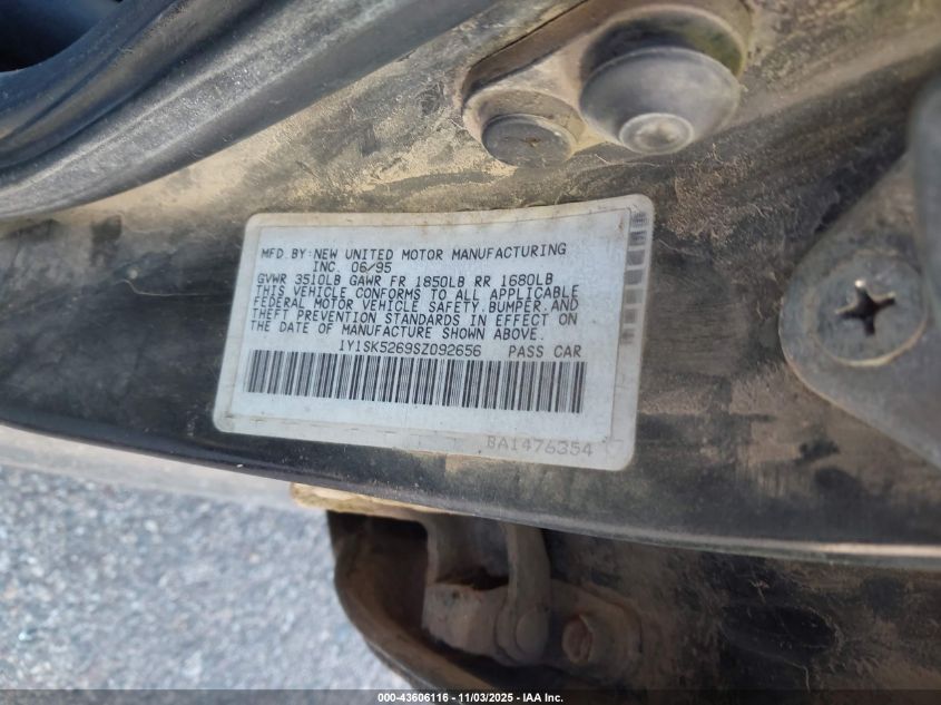 1995 Geo Prizm Lsi VIN: 1Y1SK5269SZ092656 Lot: 43606116