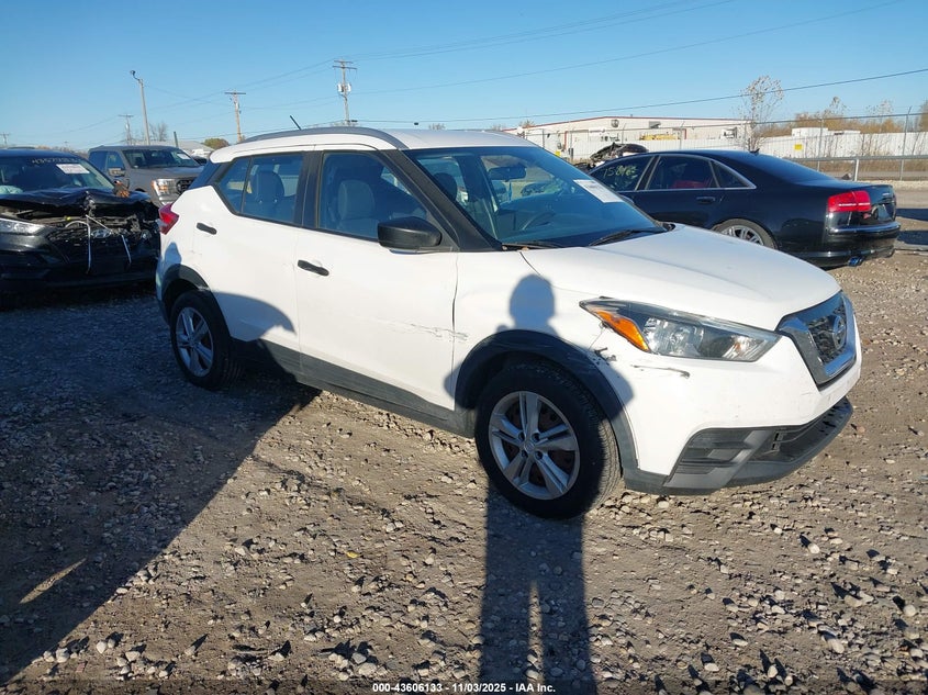 2019 NISSAN KICKS S - 3N1CP5CU5KL565650