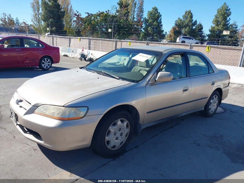 JHMCG6651YC002492 2000 HONDA ACCORD photo no. 2