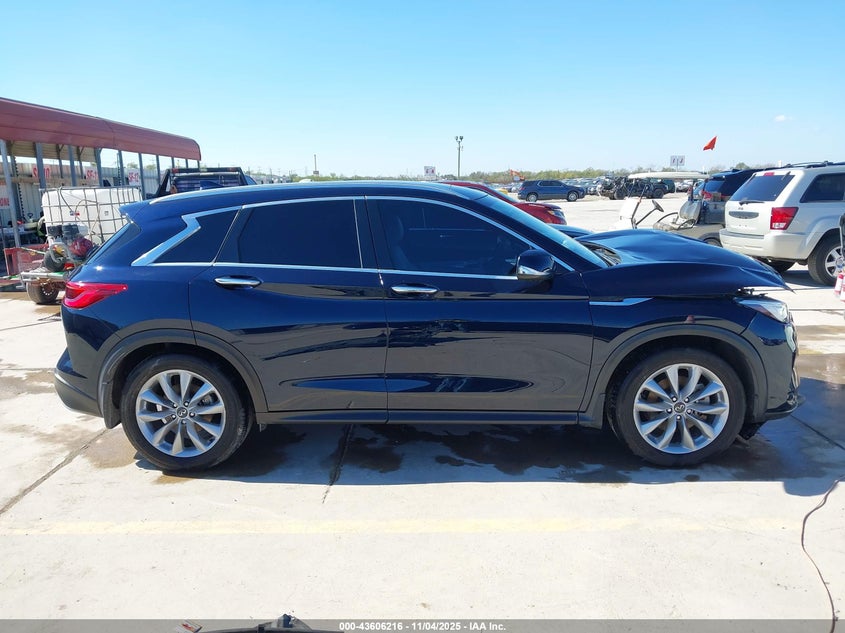 2020 INFINITI QX50 LUXE 3PCAJ5M17LF112785