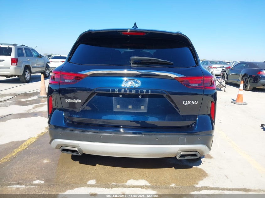 2020 INFINITI QX50 LUXE 3PCAJ5M17LF112785