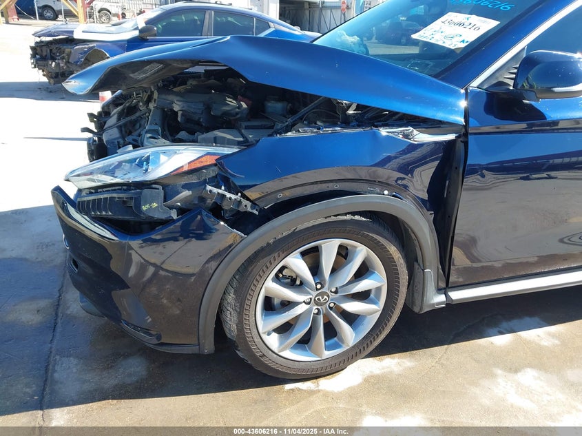 2020 INFINITI QX50 LUXE 3PCAJ5M17LF112785