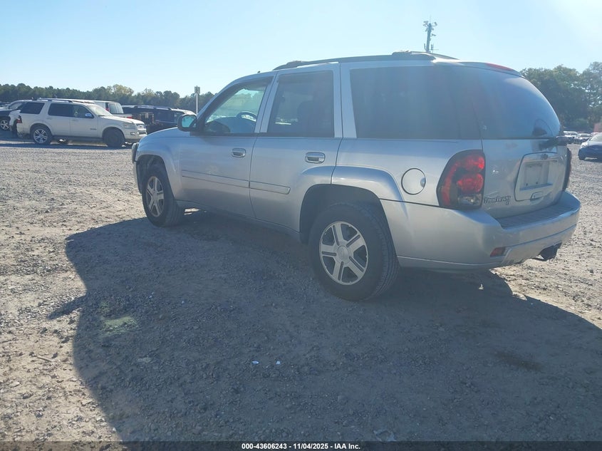 1GNDT13S682217782 2008 CHEVROLET TRAILBLAZER photo no. 3