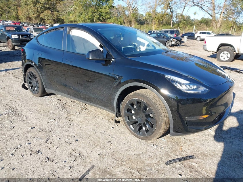 2023 TESLA MODEL Y AWD/LONG RANGE DUAL MOTOR ALL-WHEEL DRIVE - 7SAYGDEE4PA117618