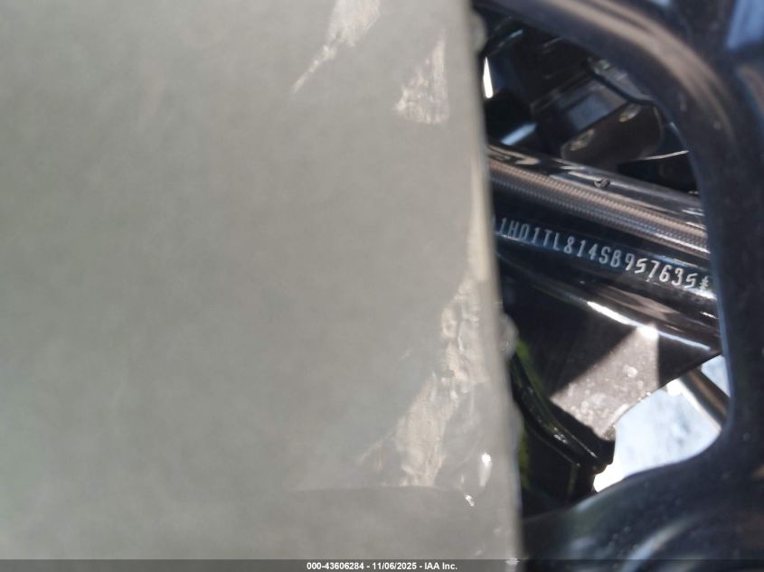 2025 Harley-Davidson Fltrxstse VIN: 1HD1TL814SB957635 Lot: 43606284