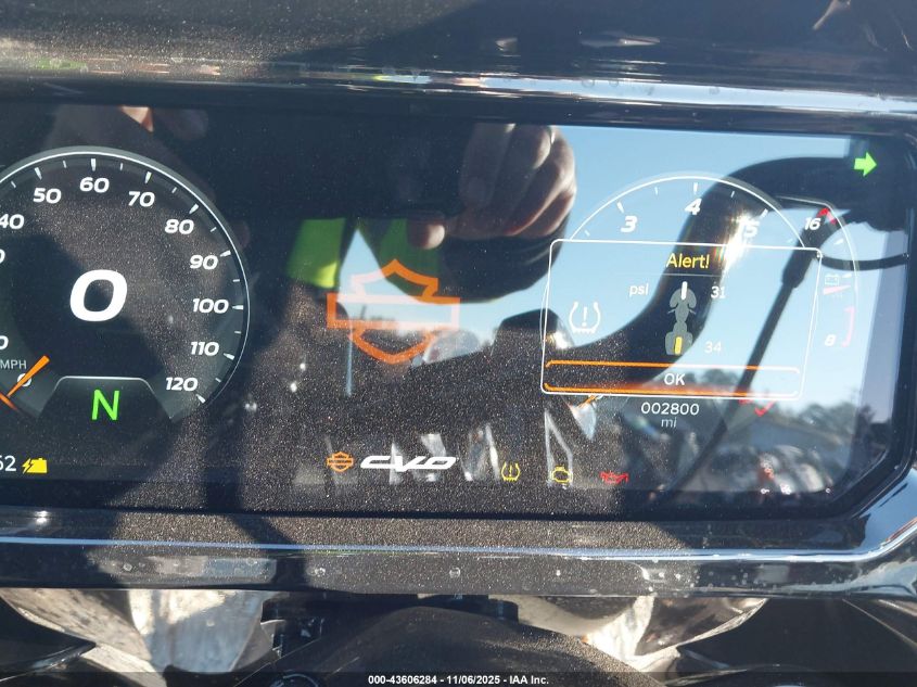 2025 Harley-Davidson Fltrxstse VIN: 1HD1TL814SB957635 Lot: 43606284