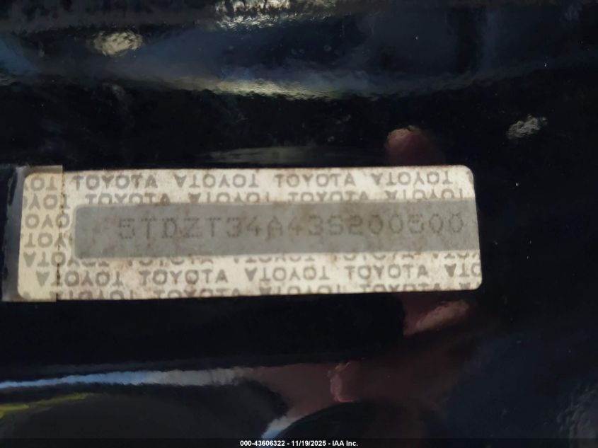 2003 Toyota Sequoia Sr5 V8 VIN: 5TDZT34A43S200500 Lot: 43606322