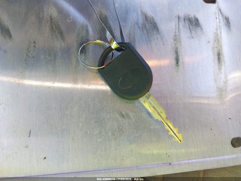 2007 Mercury Grand Marquis Ls VIN: 2MEFM75V17X633452 Lot: 43606374