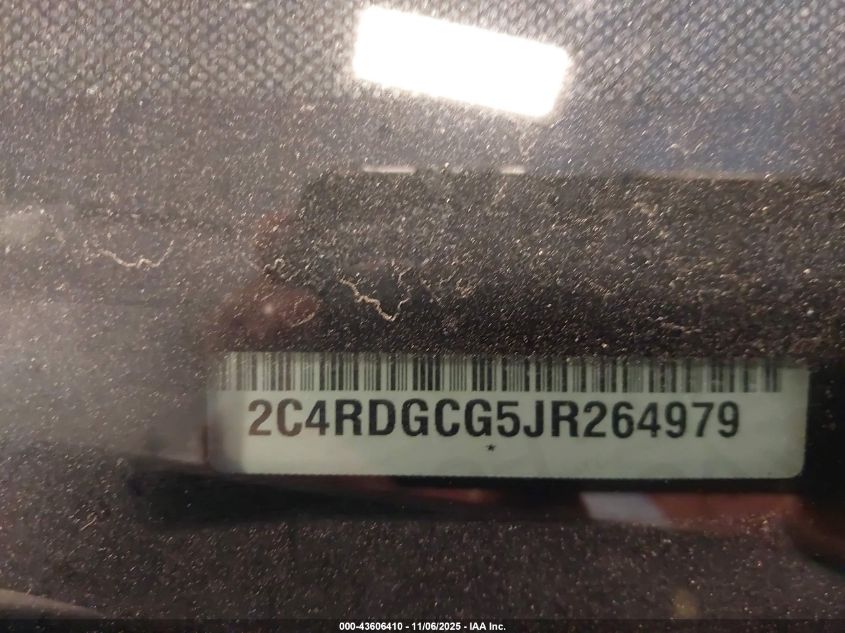 2018 Dodge Grand Caravan Sxt VIN: 2C4RDGCG5JR264979 Lot: 43606410