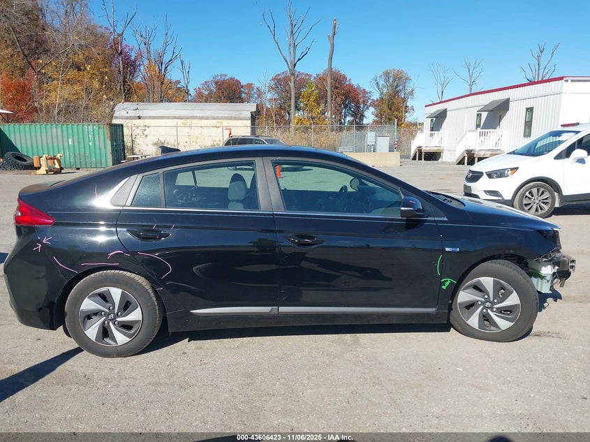 2018 HYUNDAI IONIQ HYBRID SEL - KMHC75LC6JU090501