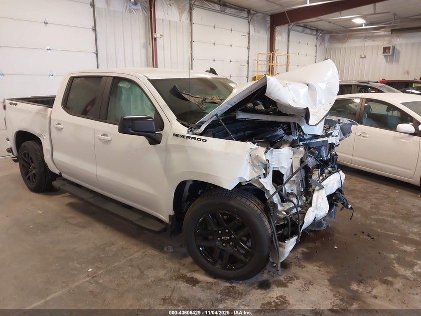 CHEVROLET SILVERADO 1500 4WD SHORT BED RST