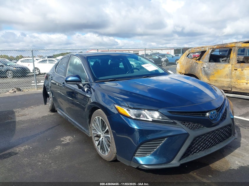 2019 TOYOTA CAMRY HYBRID SE - 4T1B21HK9KU013920