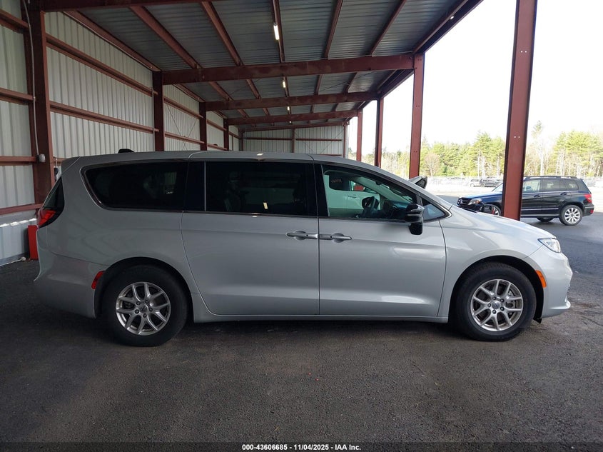 2024 CHRYSLER PACIFICA TOURING L - 2C4RC1BG4RR148105