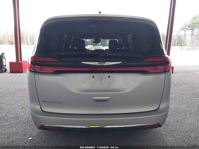 2024 CHRYSLER PACIFICA TOURING L - 2C4RC1BG4RR148105